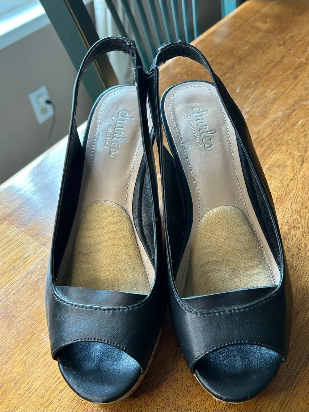 Charles by Charles David Black Wedge Platform Sz 7
